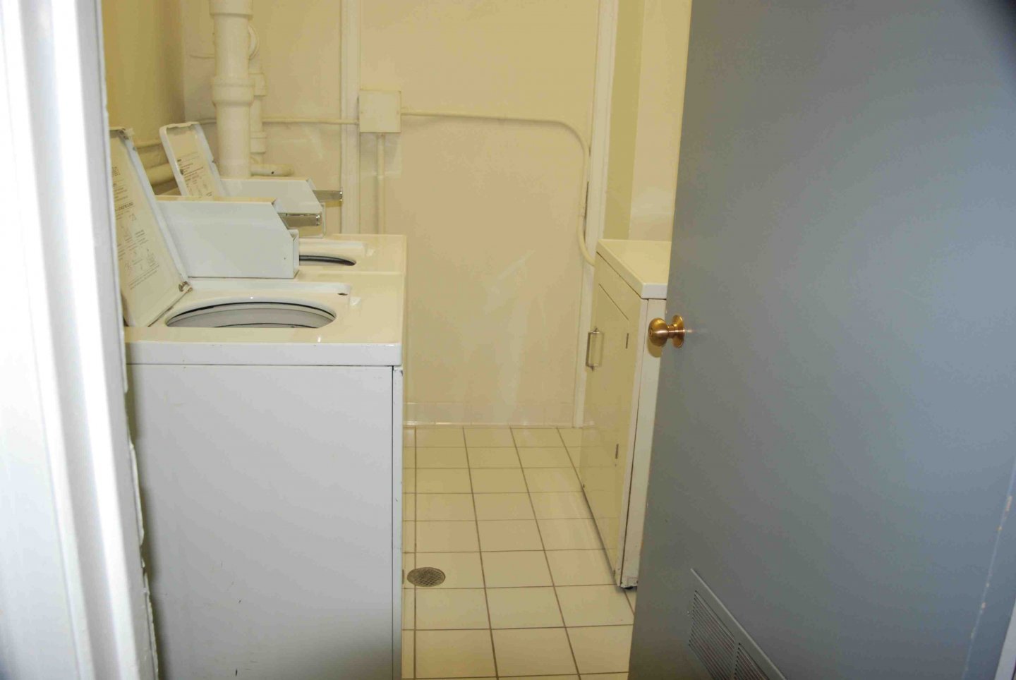 10 W Elm Street Unit: 405