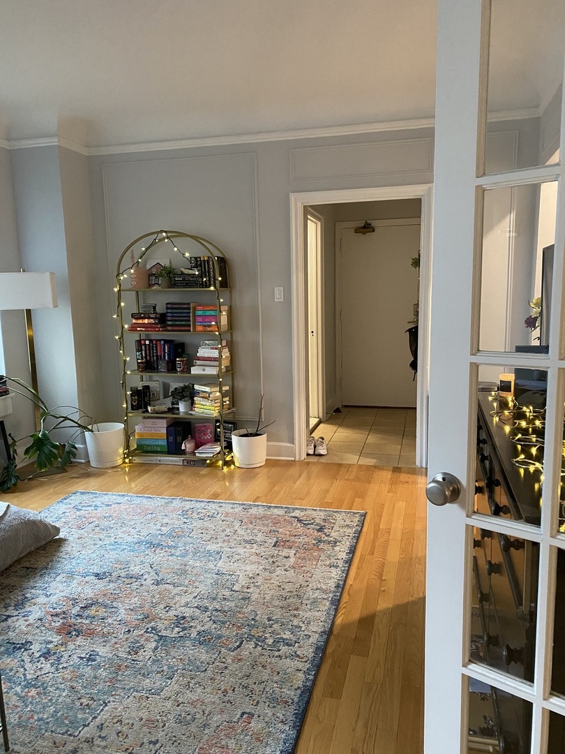 10 W Elm Street Unit: 405