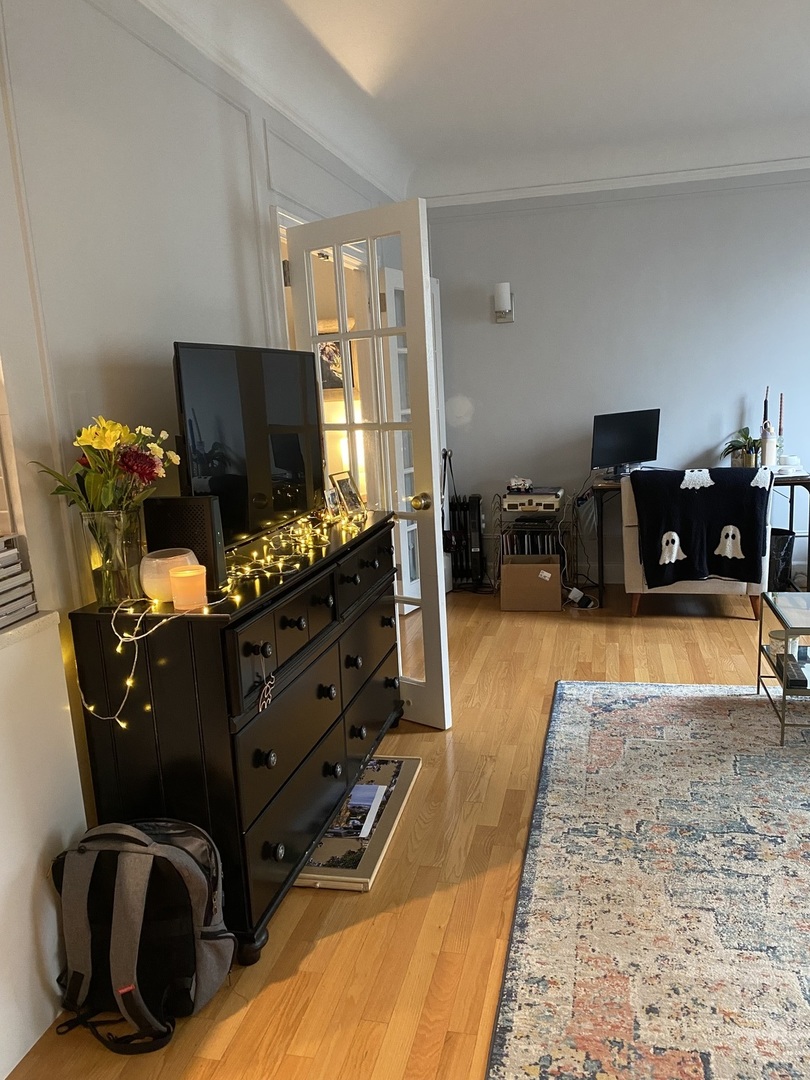 10 W Elm Street Unit: 405