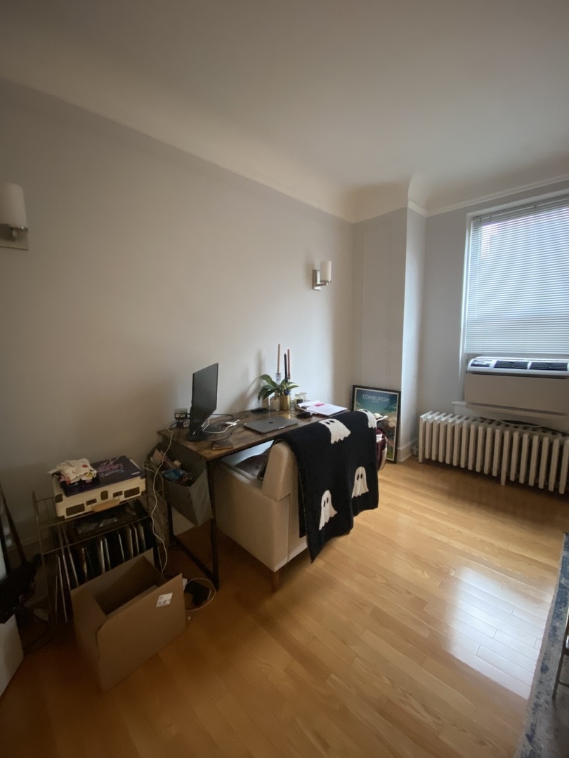 10 W Elm Street Unit: 405
