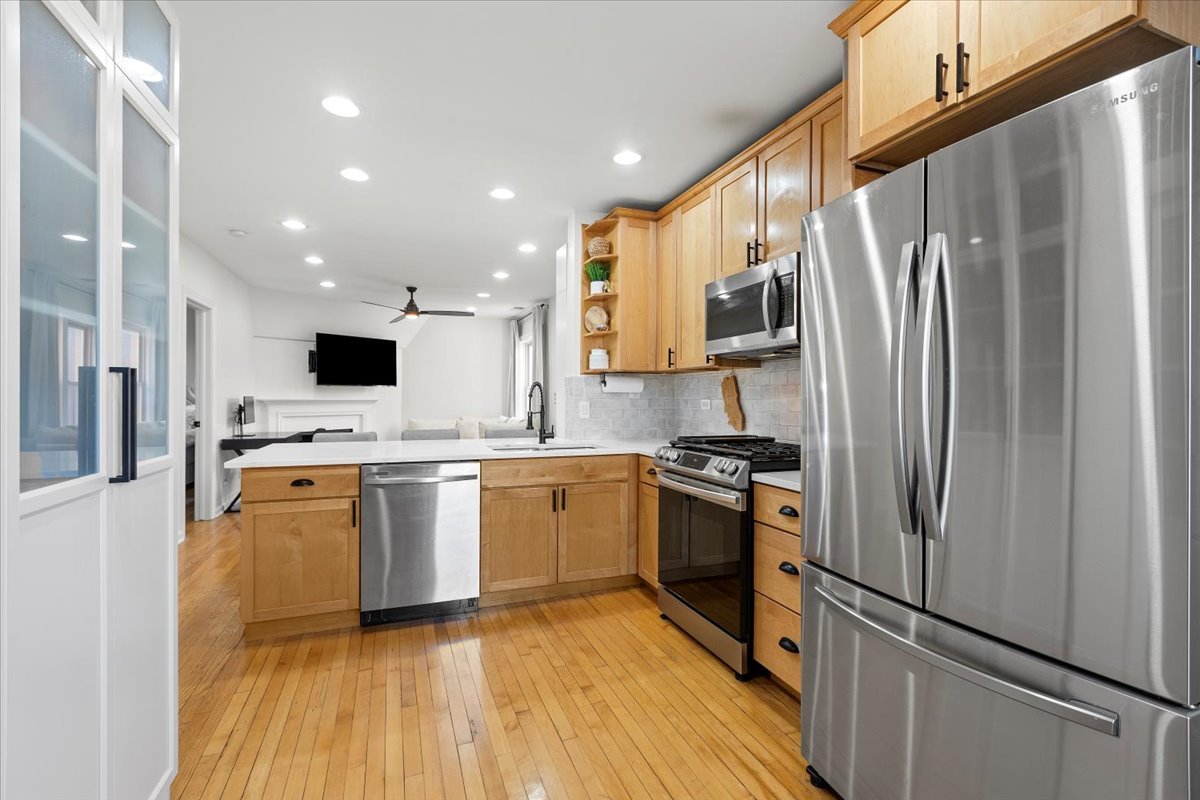 3132 N Clifton Avenue Unit: 3N