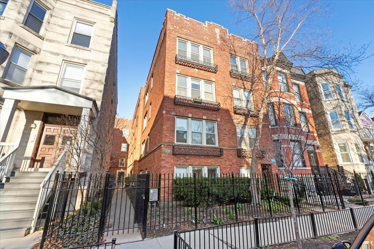 3132 N Clifton Avenue Unit: 3N