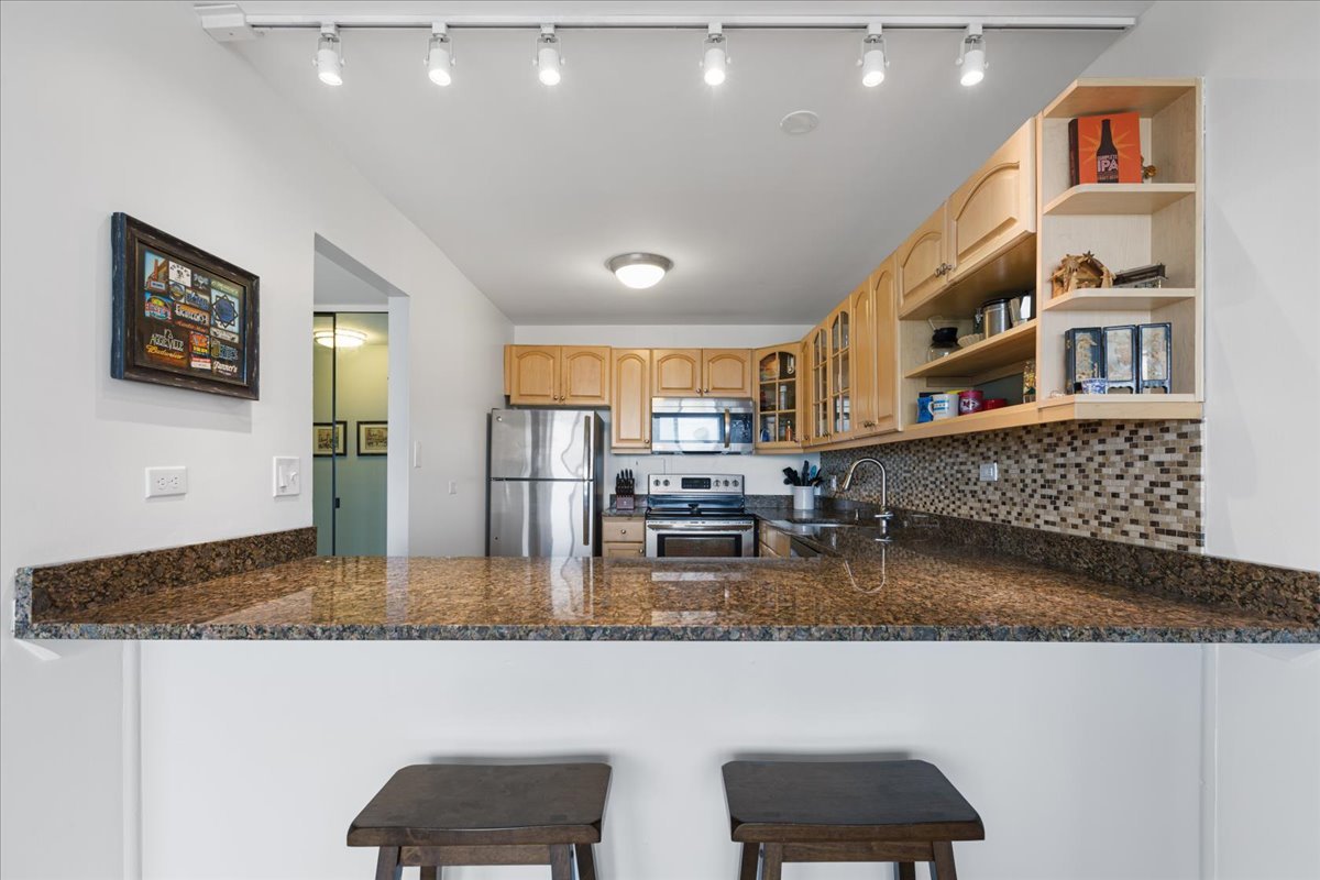 2754 N Hampden Court Unit: 1101