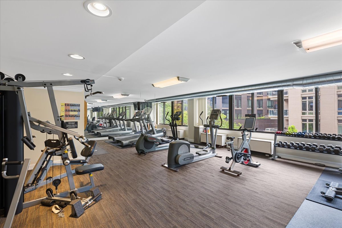 2754 N Hampden Court Unit: 1101