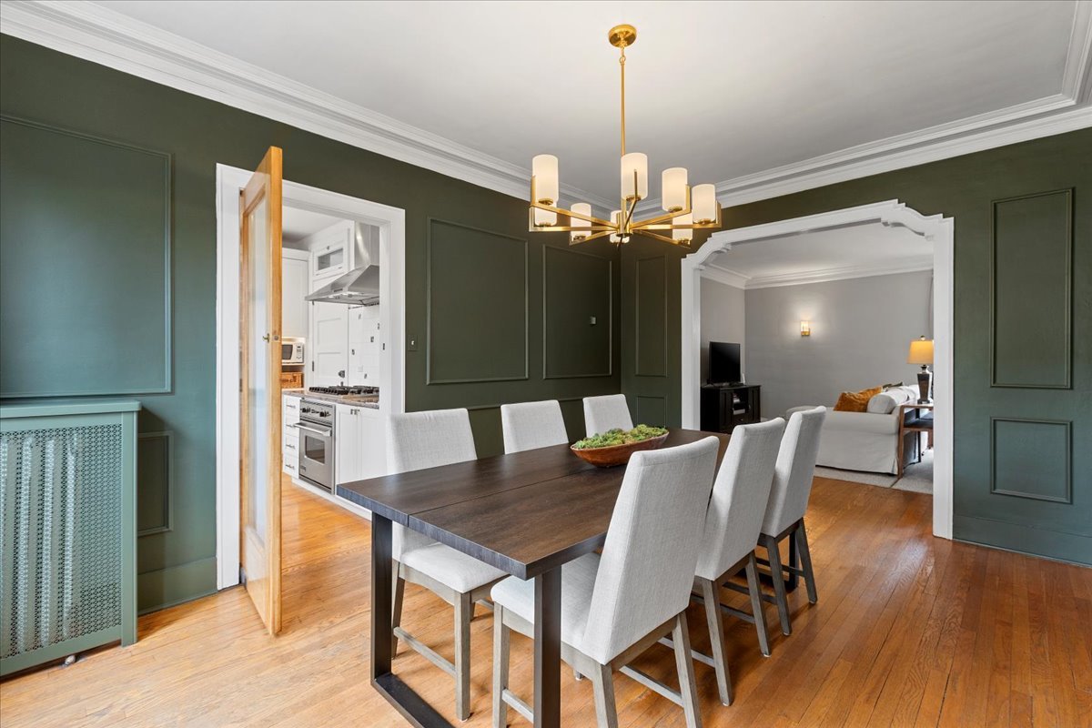 2726 N Pine Grove Avenue Unit: 3N