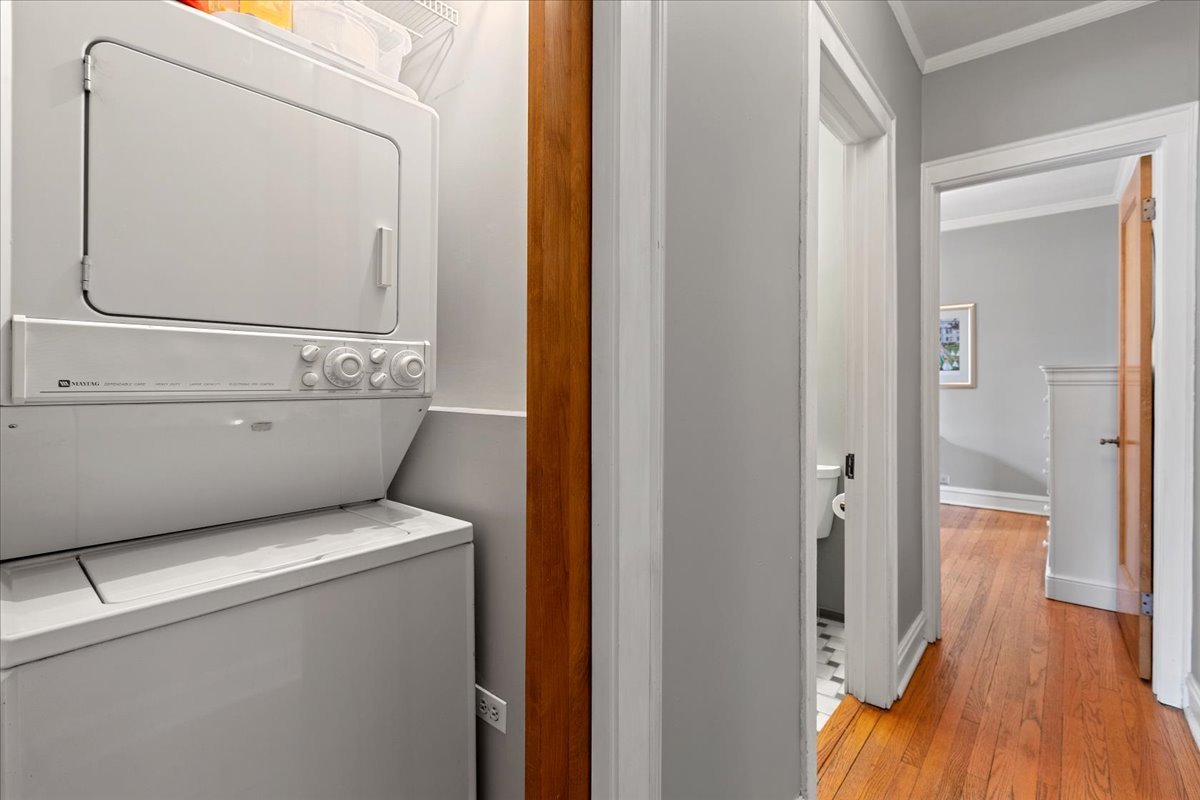2726 N Pine Grove Avenue Unit: 3N