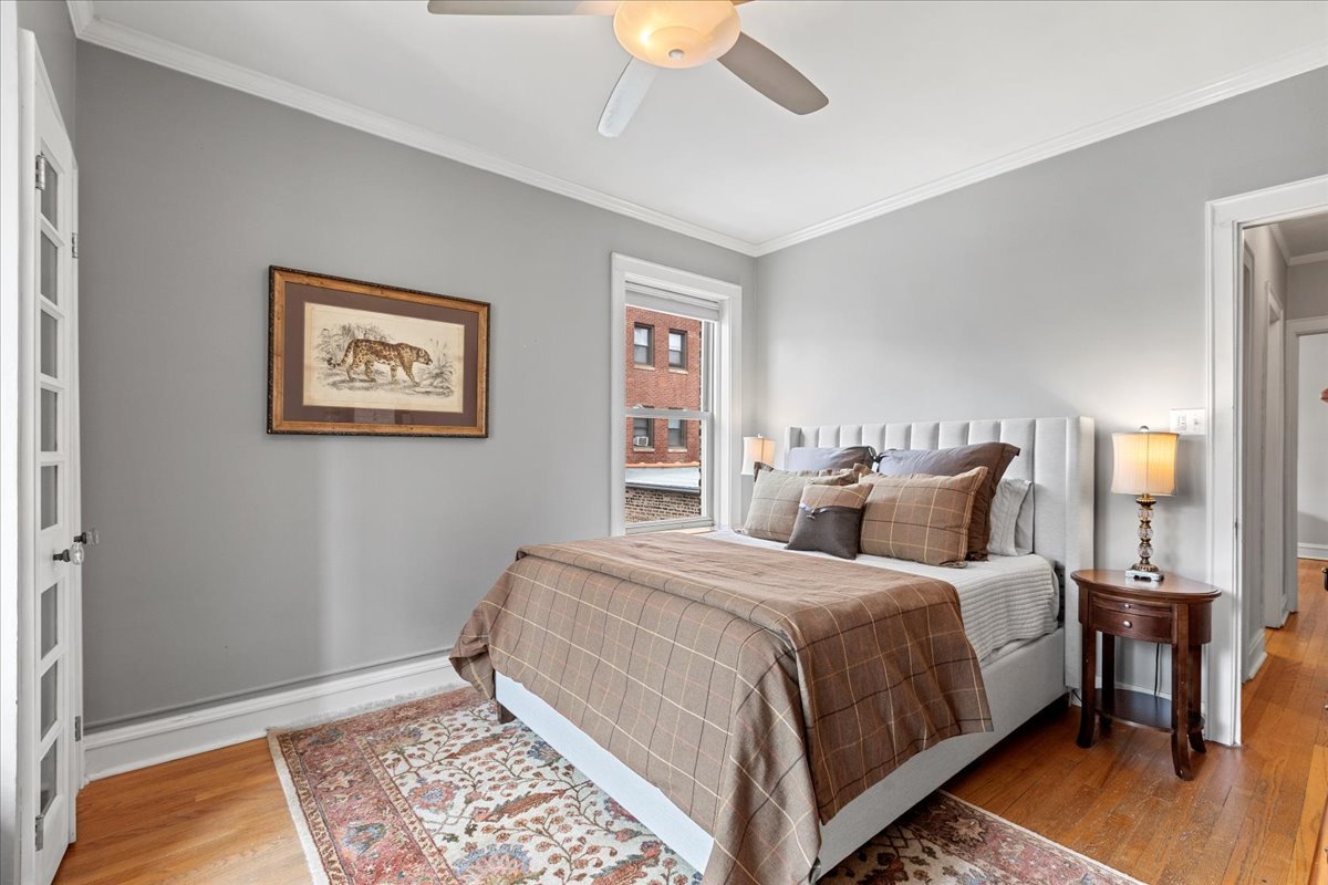 2726 N Pine Grove Avenue Unit: 3N
