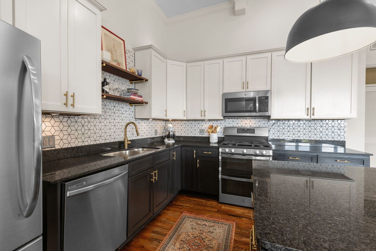 1865 N Winnebago Avenue Unit: 4S