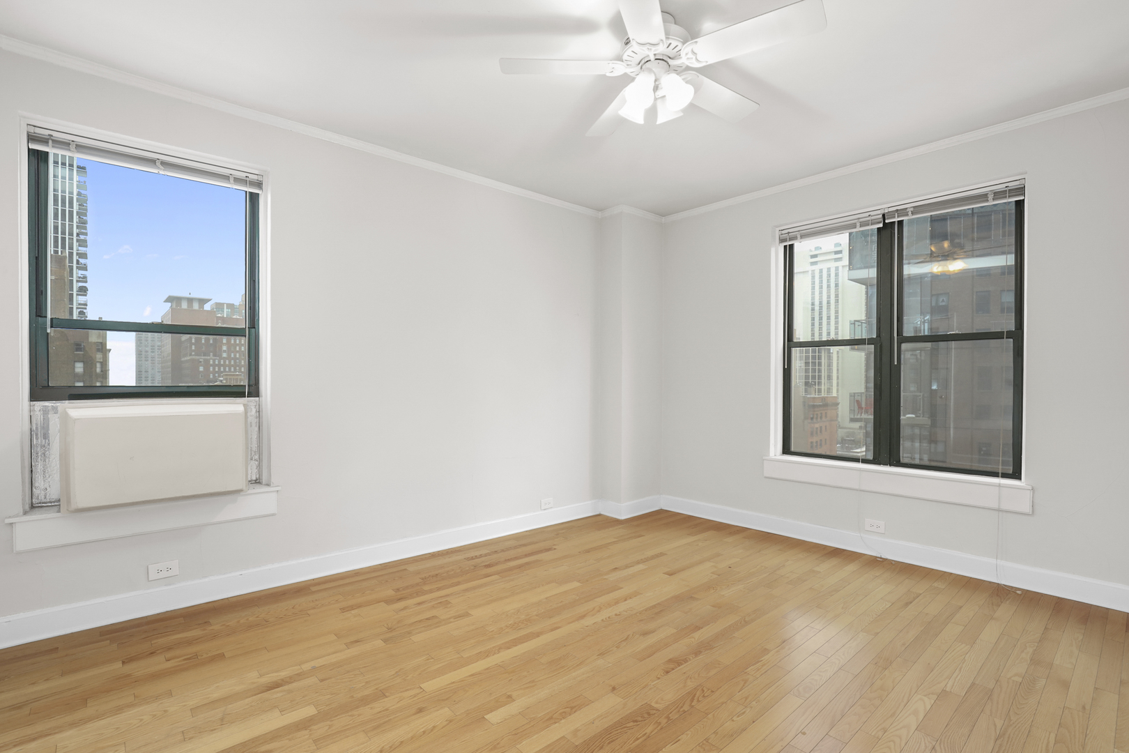 10 W Elm Street Unit: 1608