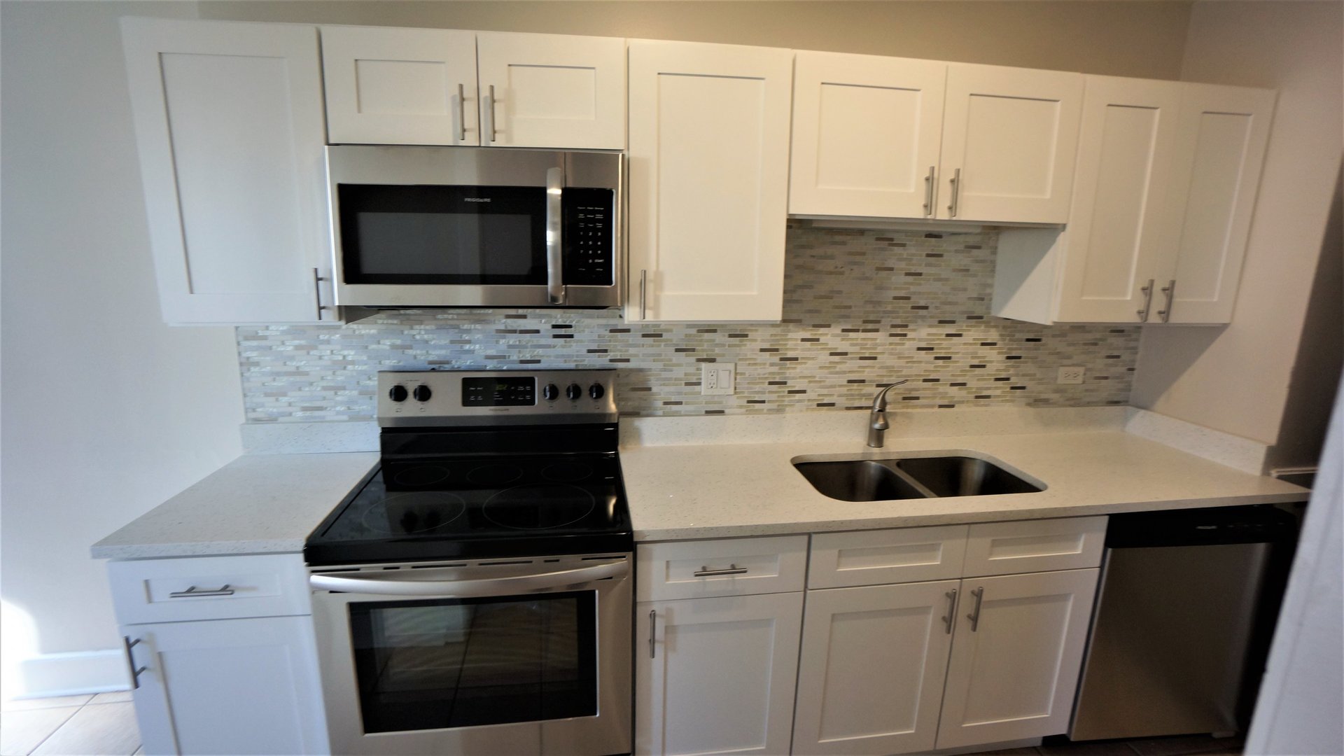 10 W Elm Street Unit: 1608