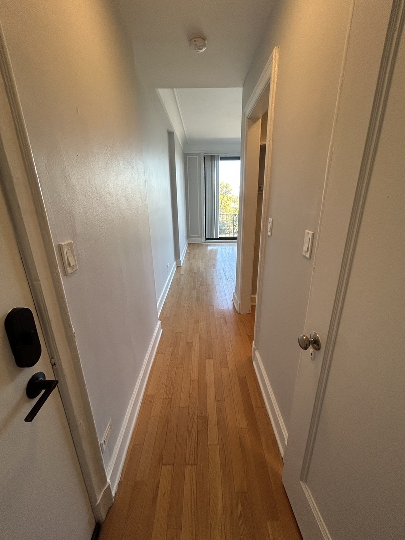 3330 N Lake Shore Drive Unit: 4B