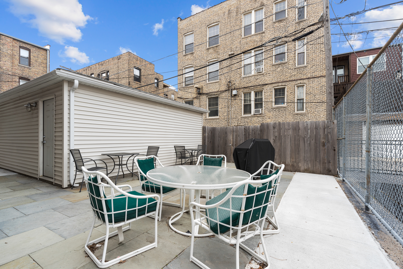 846 W Sheridan Road Unit: 1R