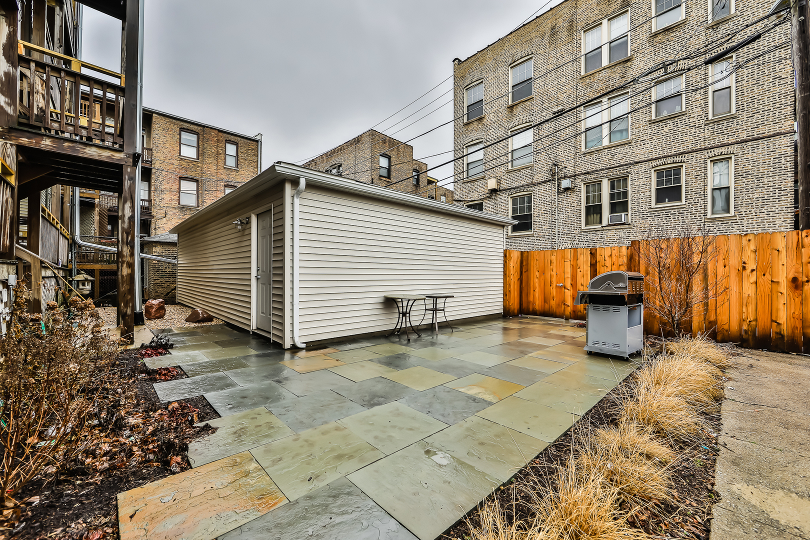 846 W Sheridan Road Unit: 1R