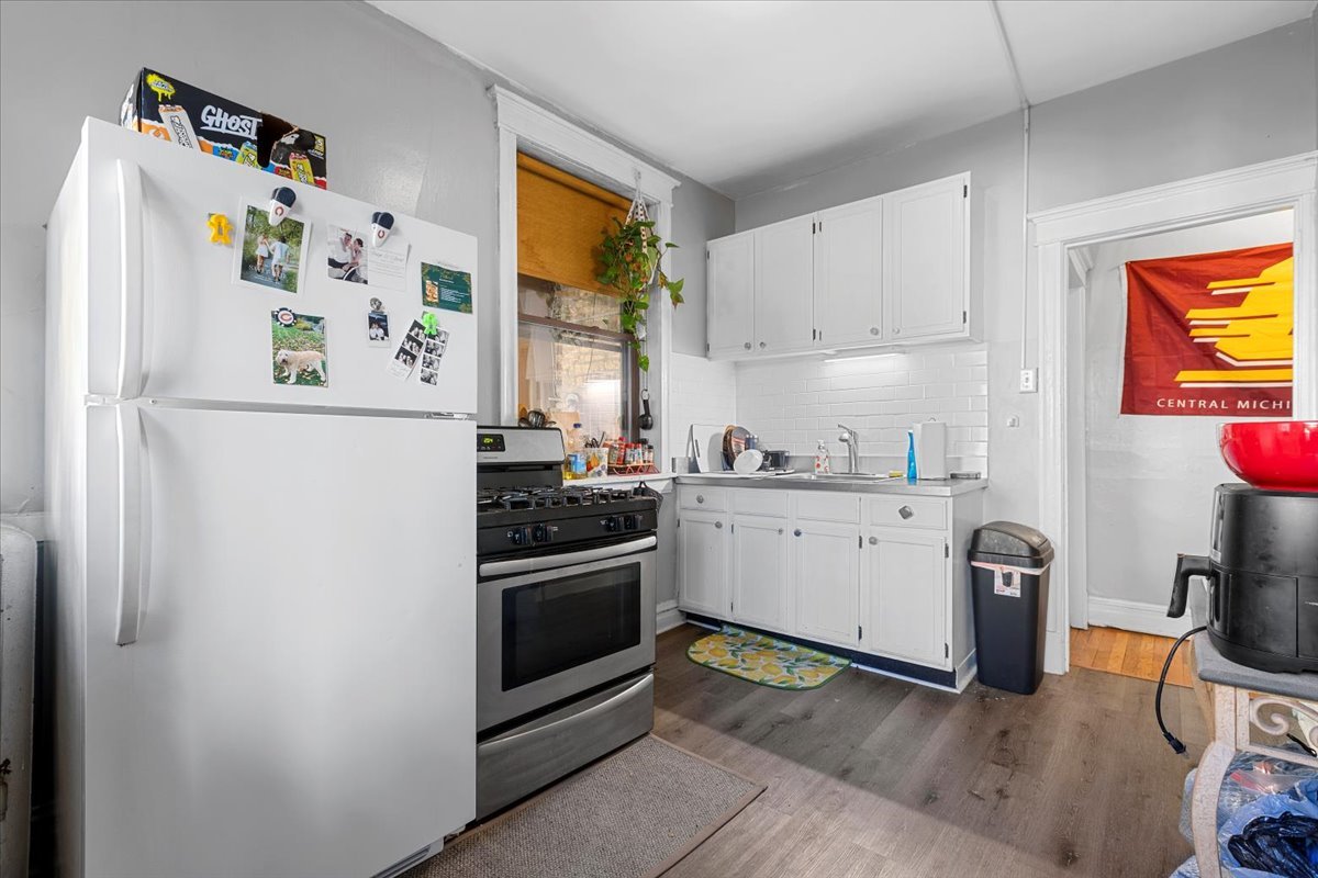 1406 W Melrose Street Unit: 1
