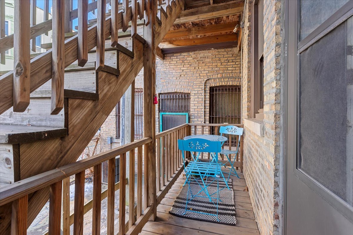 1406 W Melrose Street Unit: 1