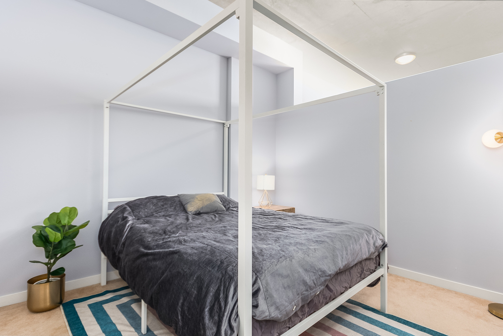 235 W Van Buren Street Unit: 2309