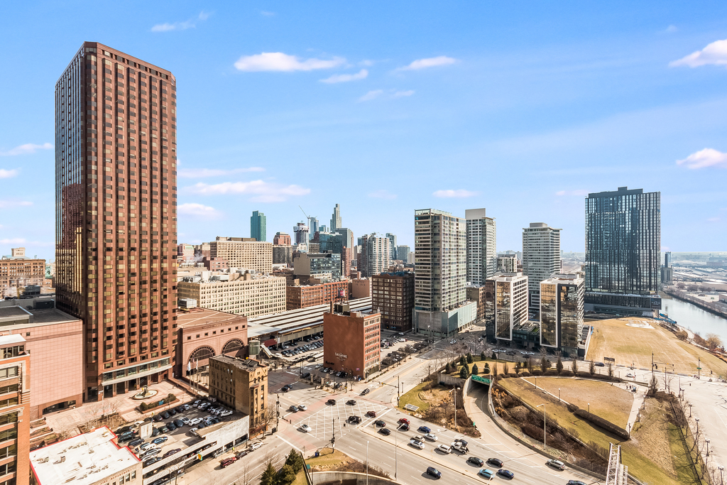 235 W Van Buren Street Unit: 2309