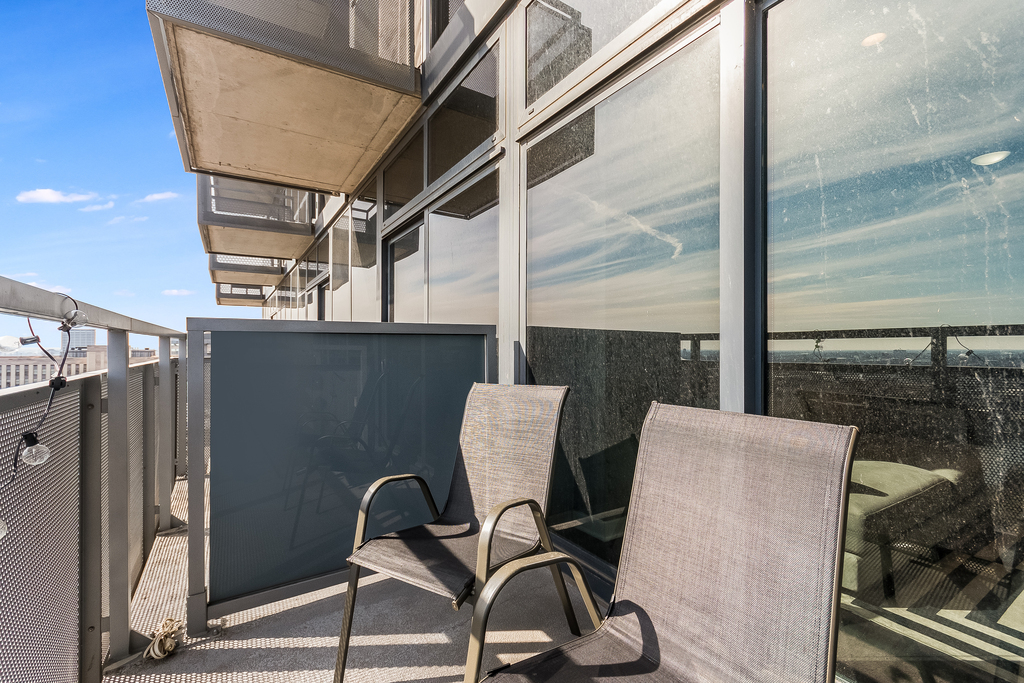 235 W Van Buren Street Unit: 2309