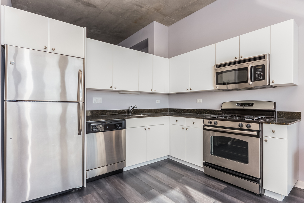 235 W Van Buren Street Unit: 2309