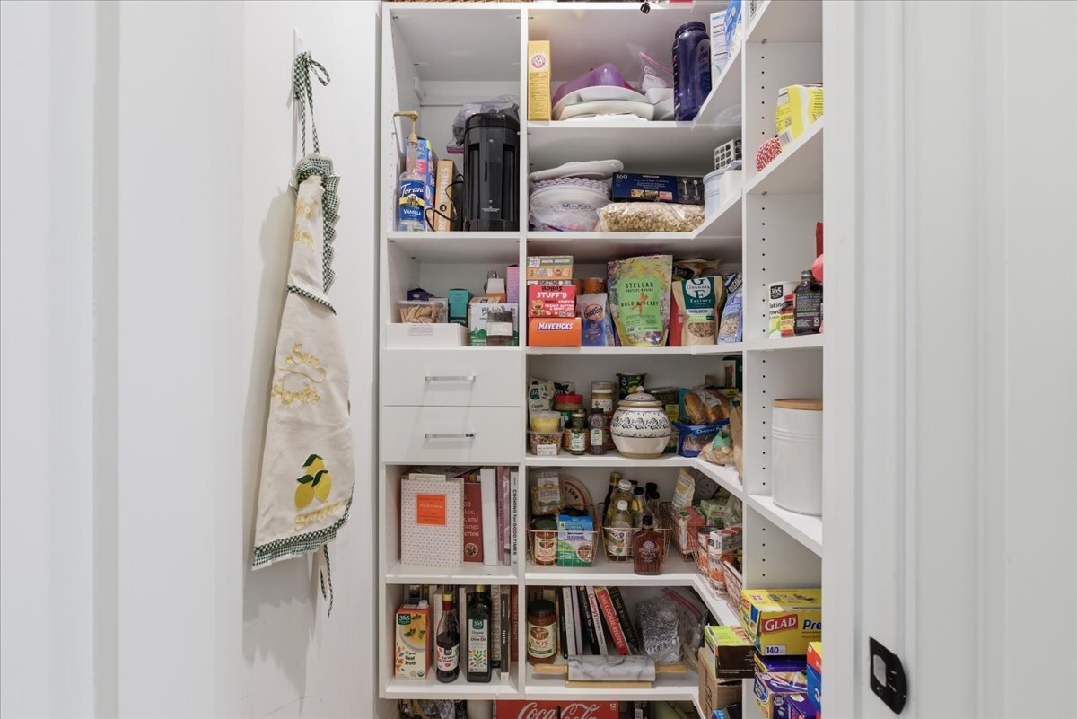 1244 N Greenview Avenue Unit: 2