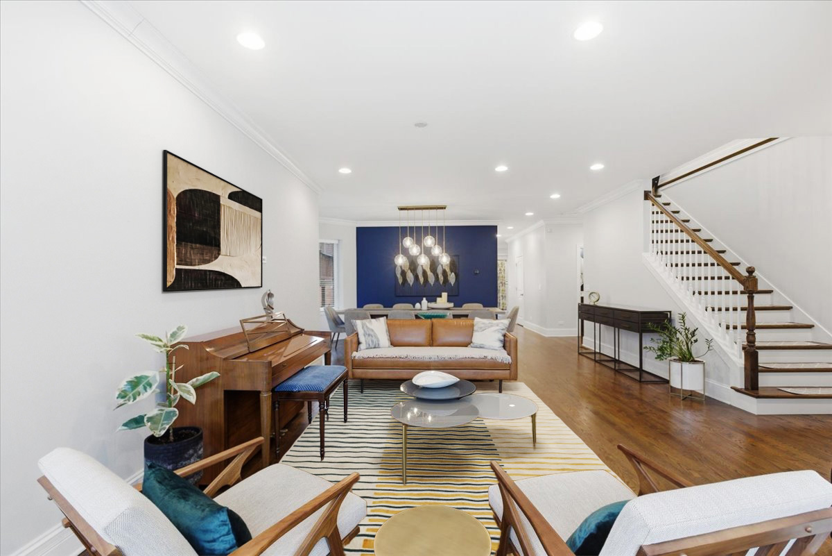 2733 W Agatite Avenue