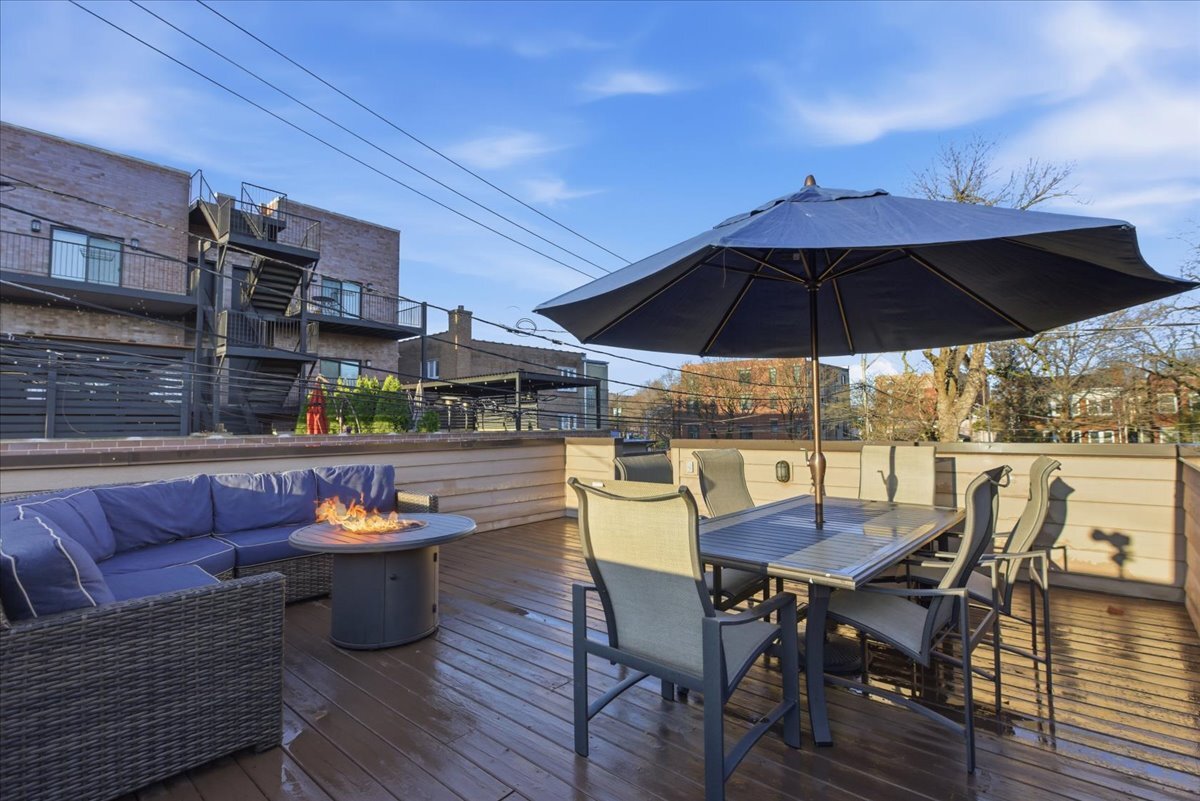 2733 W Agatite Avenue