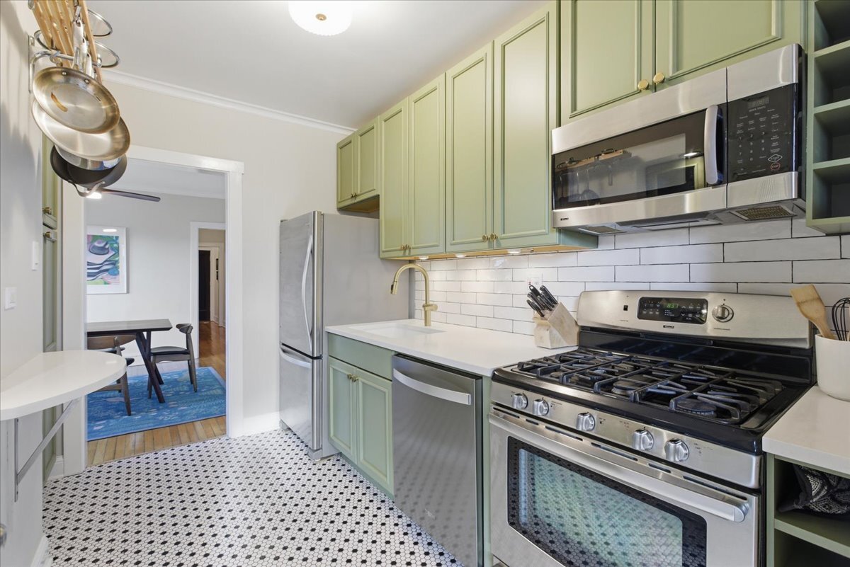 5011 N Wolcott Avenue Unit: 3S