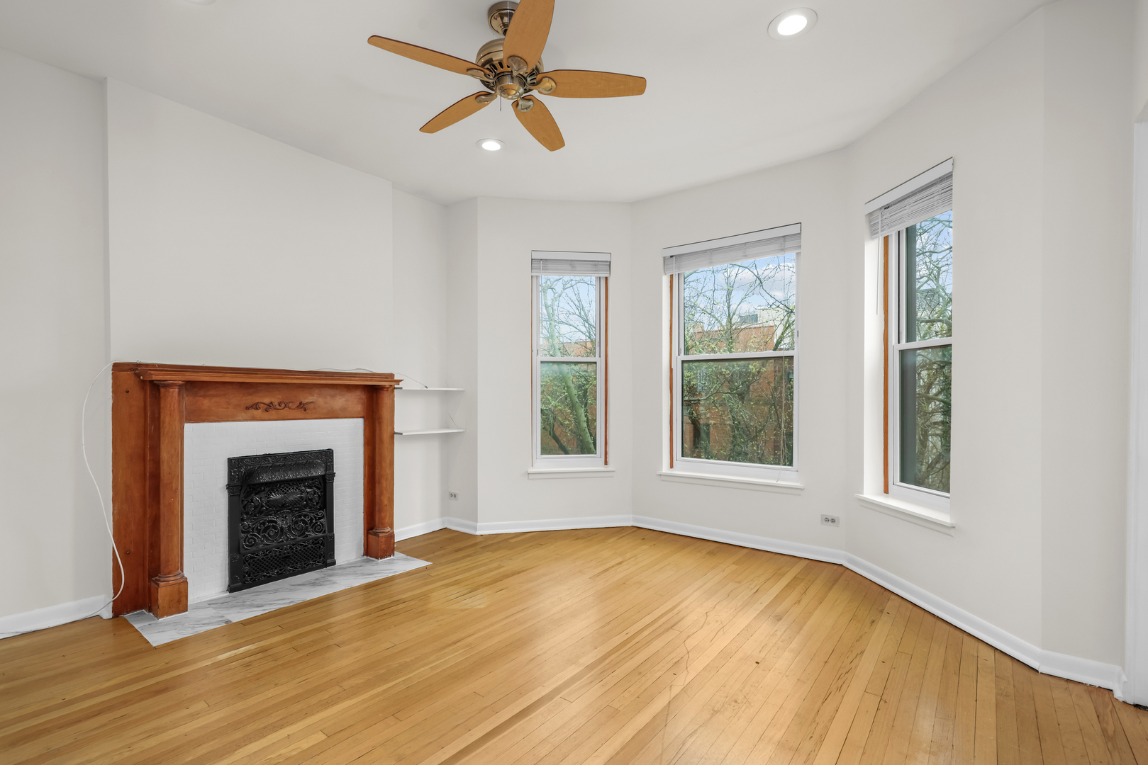 908 W Grace Street Unit: 3