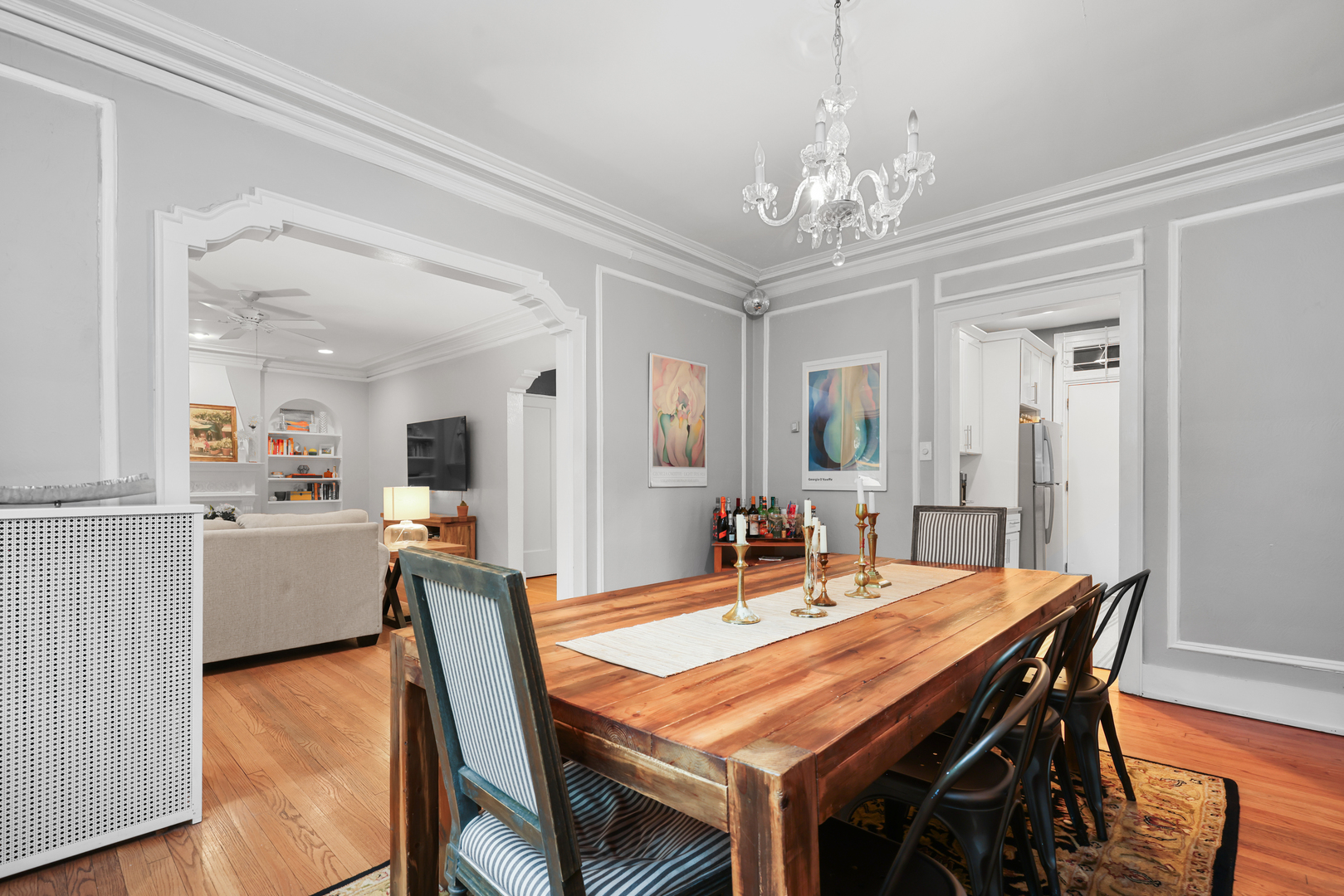 2730 N Pine Grove Avenue Unit: 1N