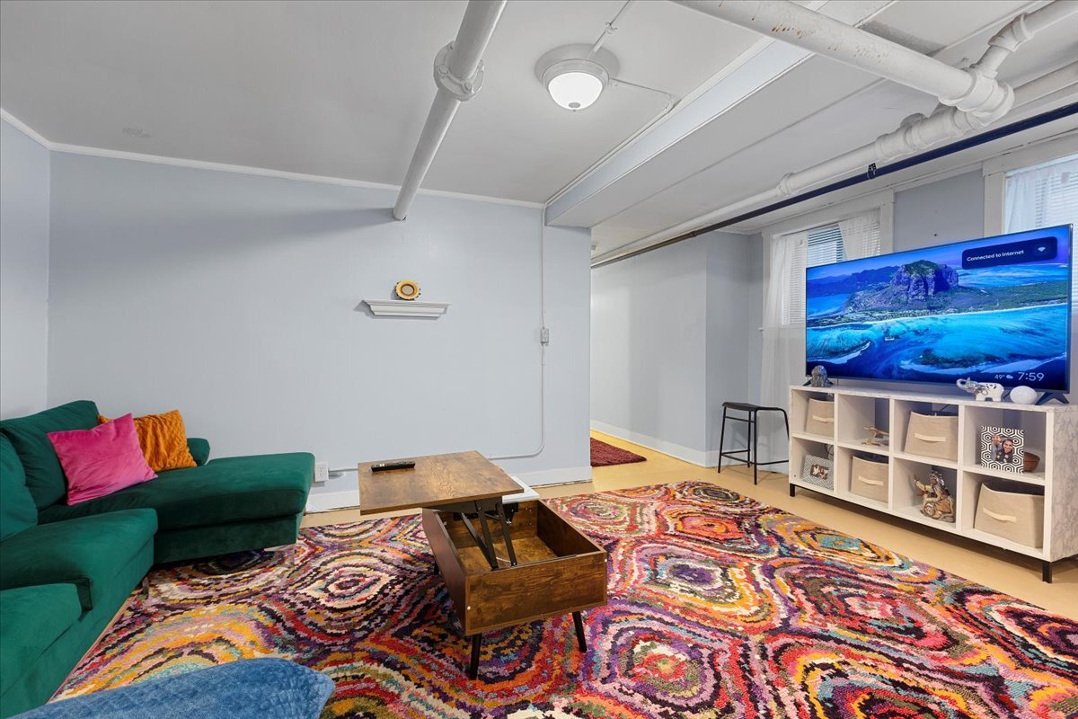 5012 N Winchester Avenue Unit: G