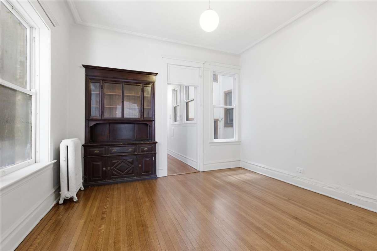 2839 N Clark Street Unit: 3S