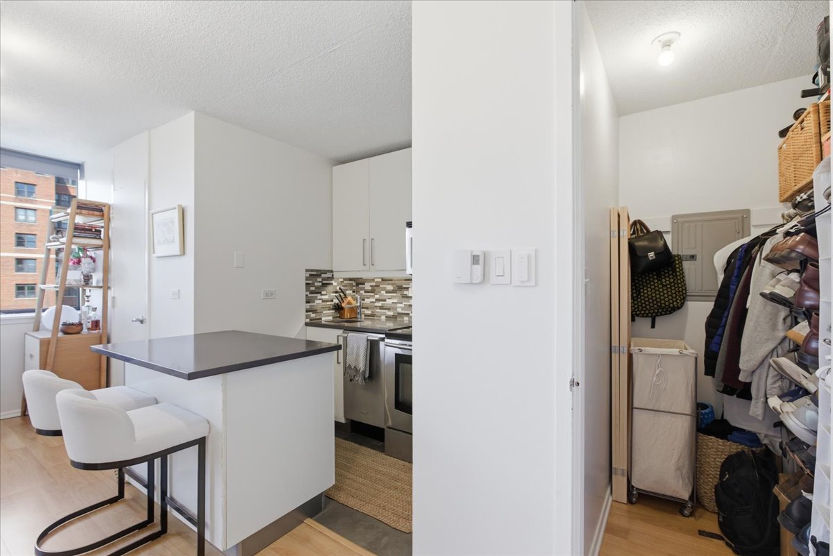 3110 N Sheridan Road Unit: 708