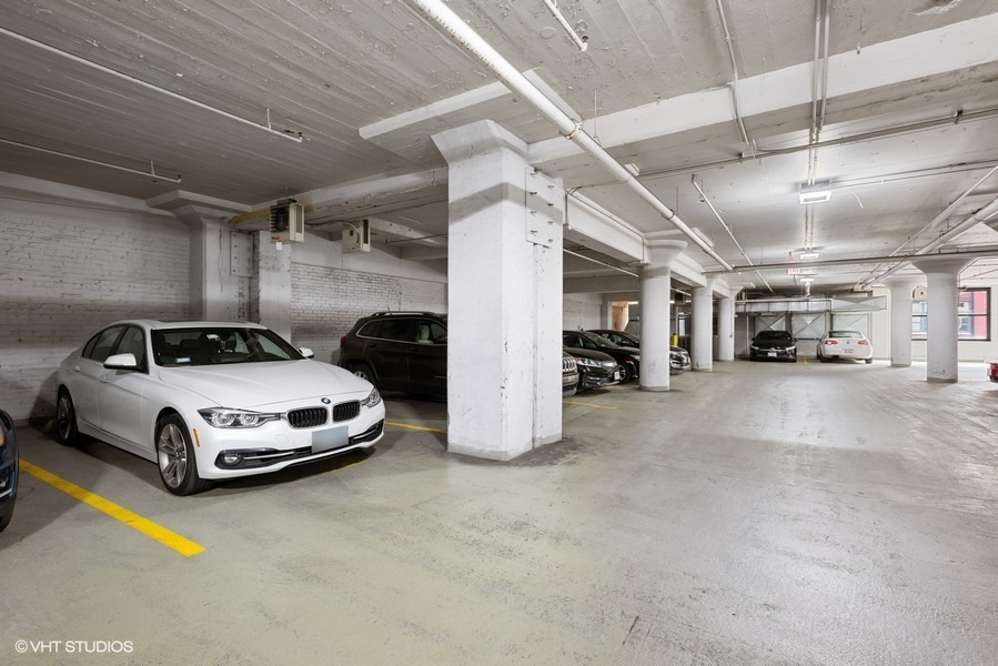 565 W Quincy Street Unit: 712