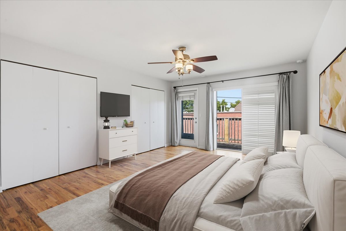 2943 N Lincoln Avenue Unit: 212