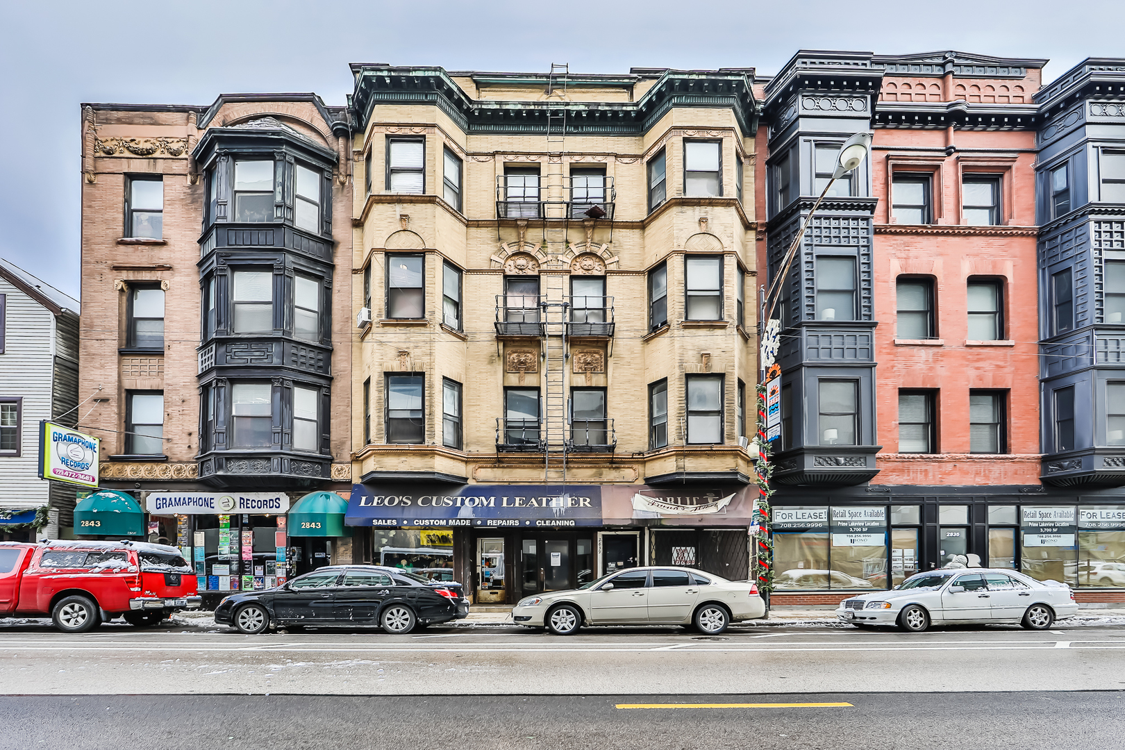 2839 N Clark Street Unit: 4S