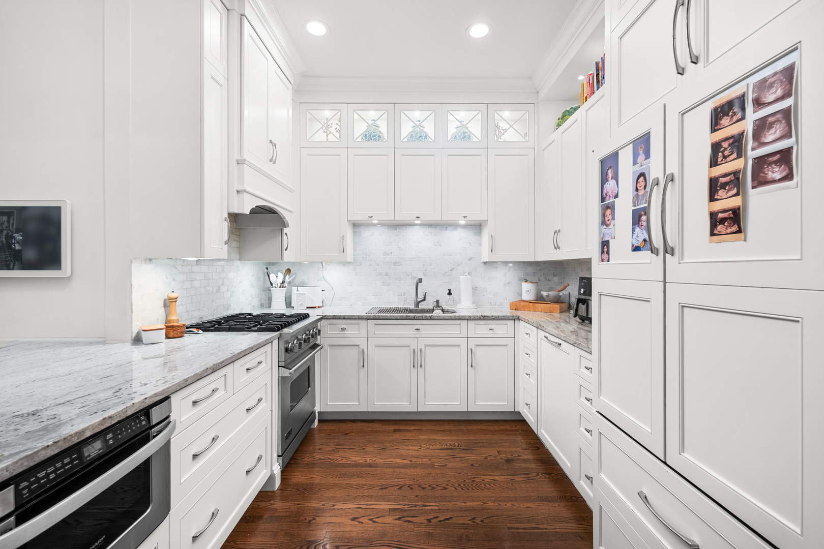 2600 N Southport Avenue Unit: 218
