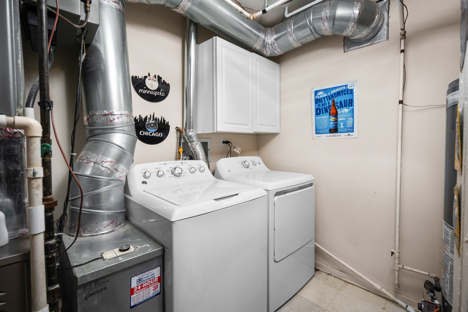 2600 N Southport Avenue Unit: 218