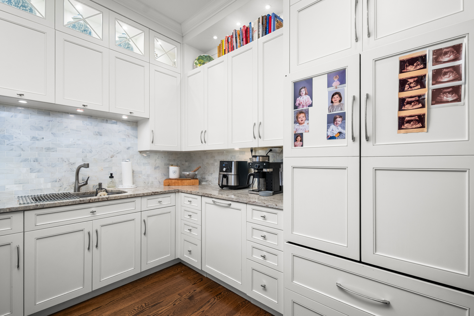 2600 N Southport Avenue Unit: 218