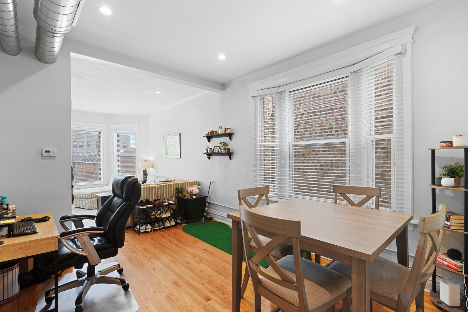 846 W Sheridan Road Unit: 3F