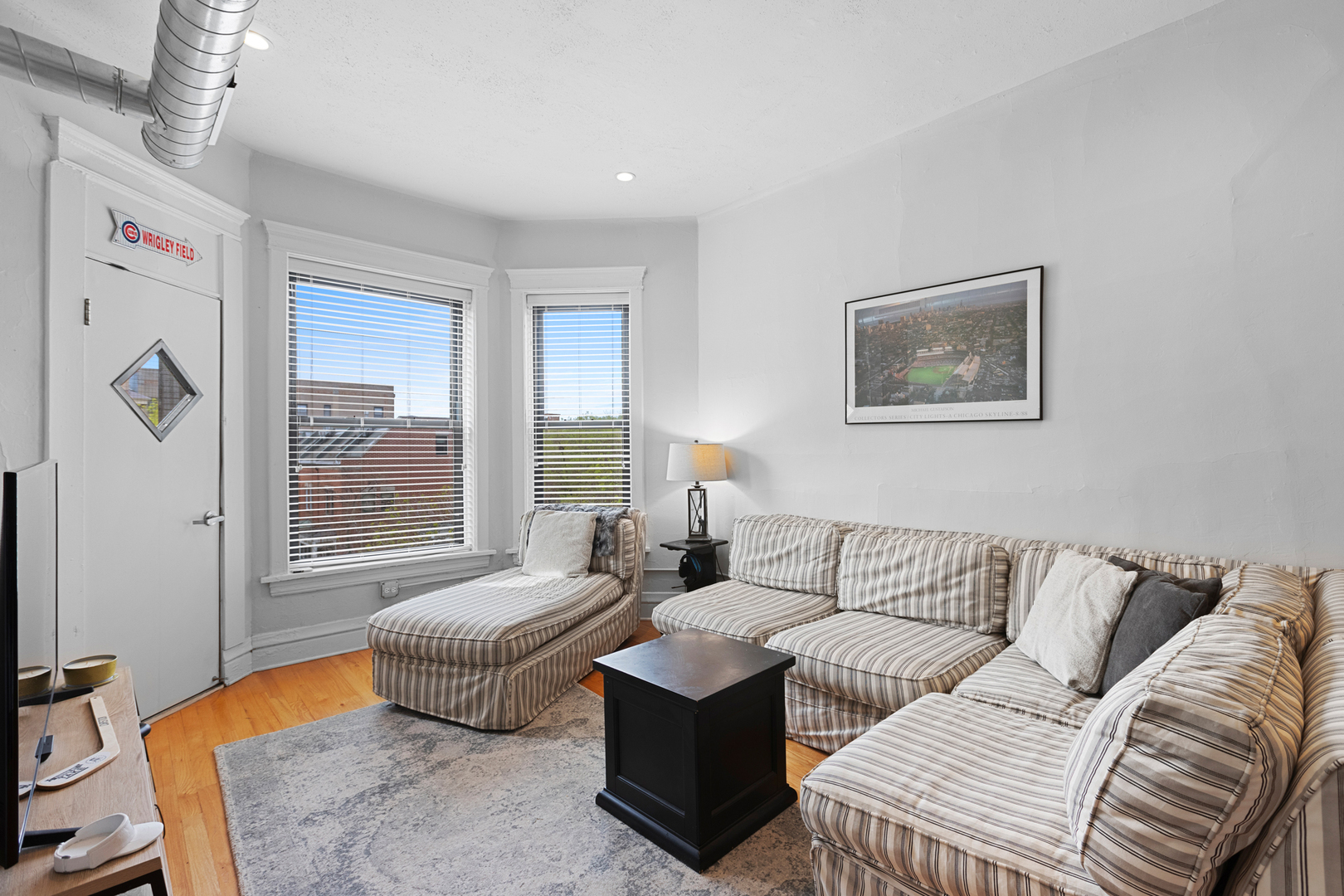 846 W Sheridan Road Unit: 3F