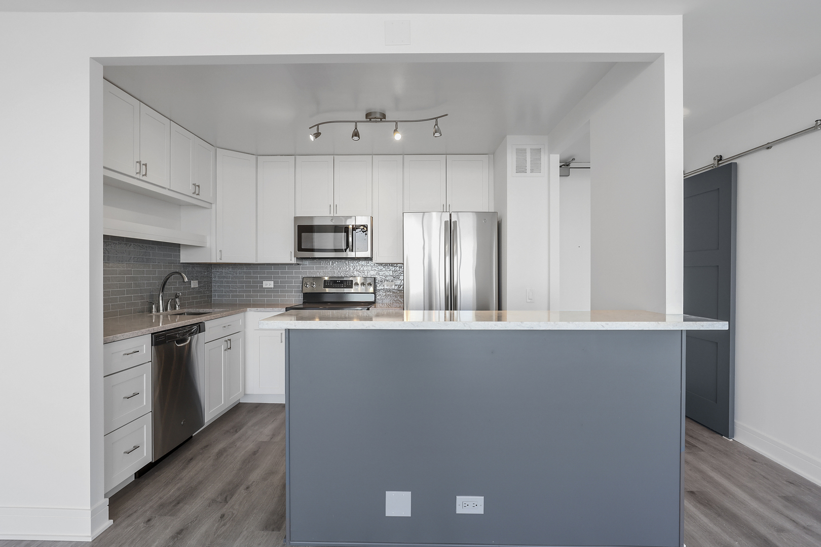 5445 N Sheridan Road Unit: 1408