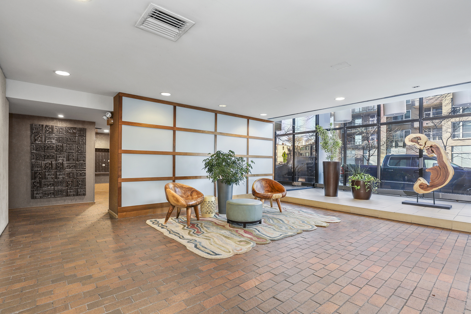5445 N Sheridan Road Unit: 1408
