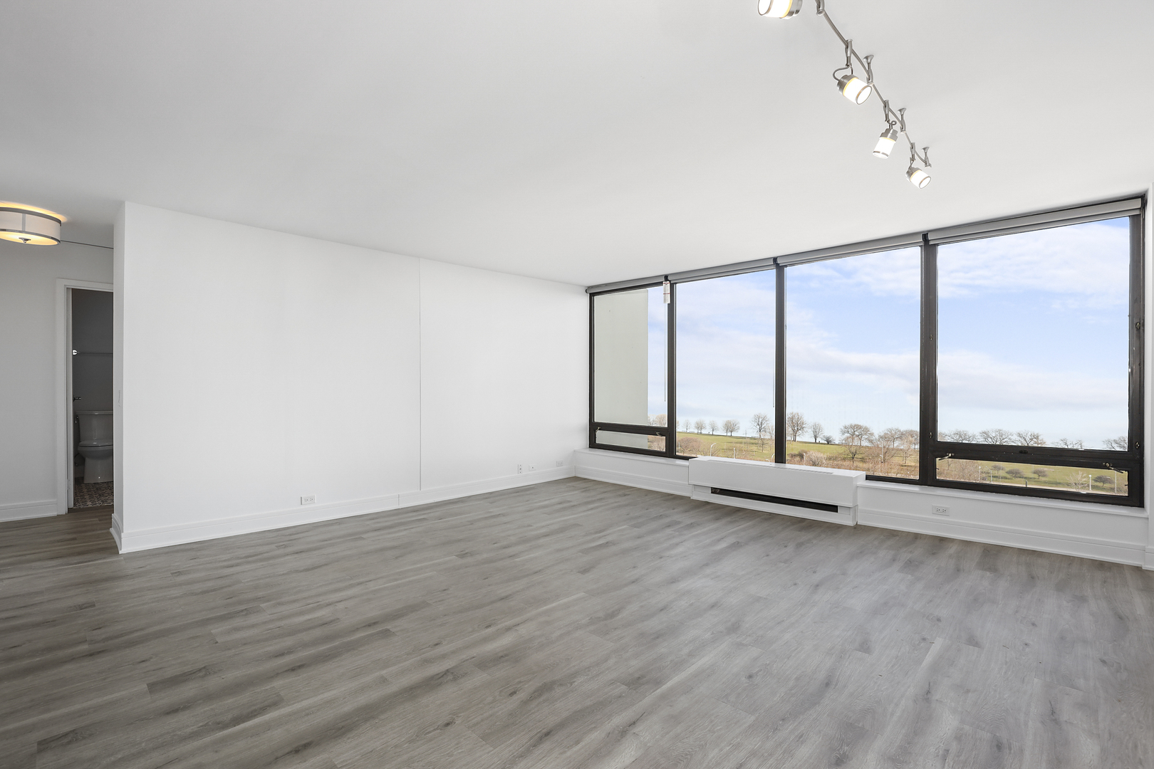 5445 N Sheridan Road Unit: 1408