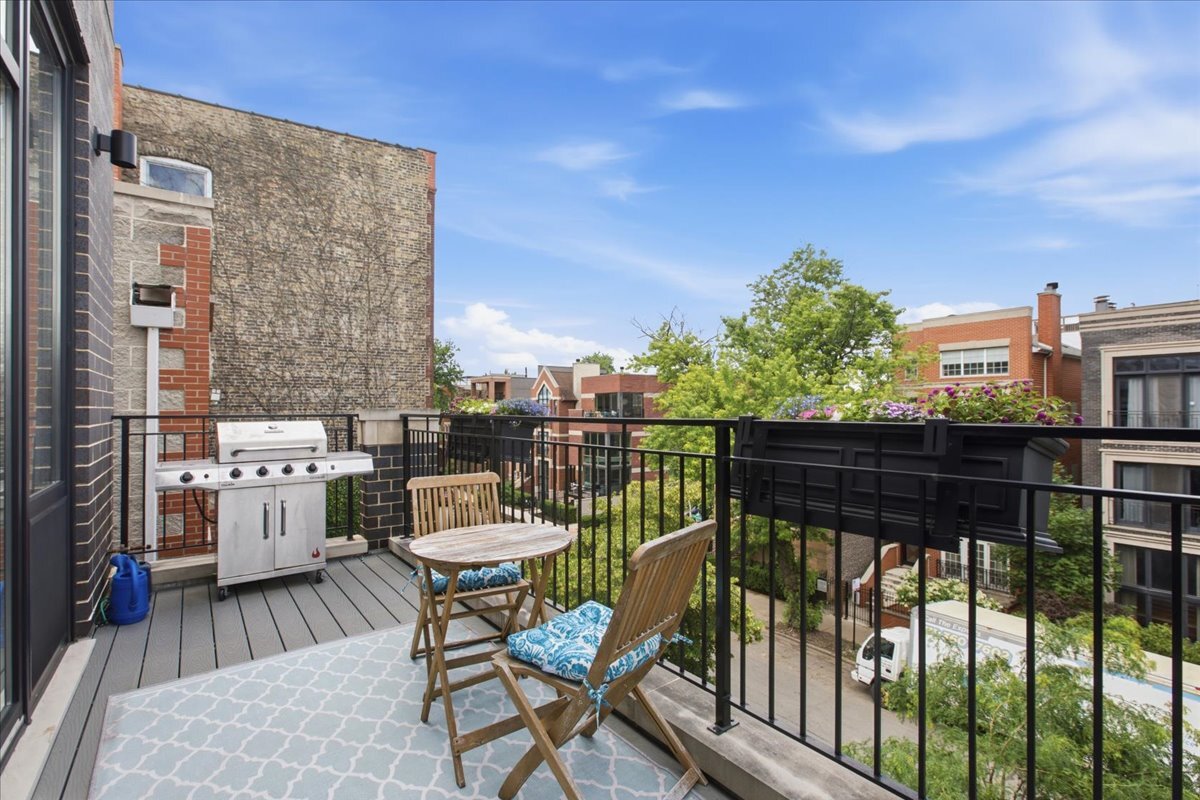 1107 N Paulina Street Unit: 3