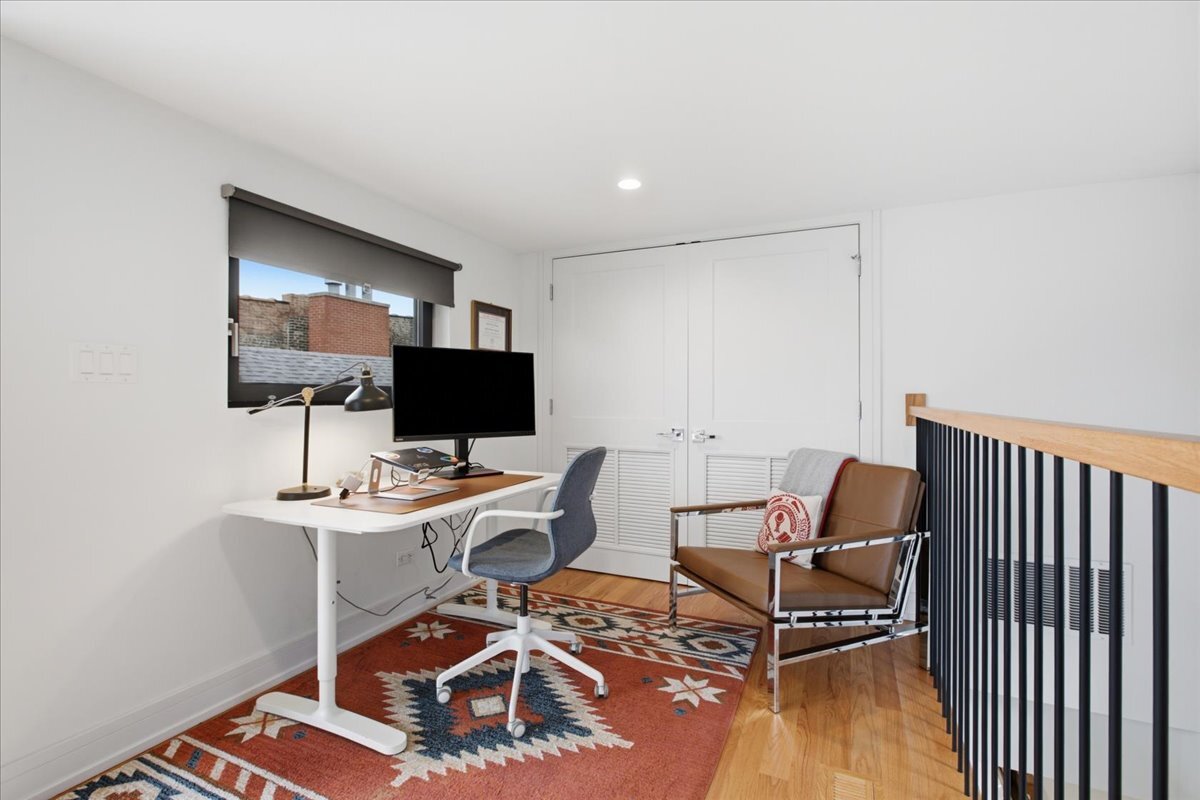 1107 N Paulina Street Unit: 3