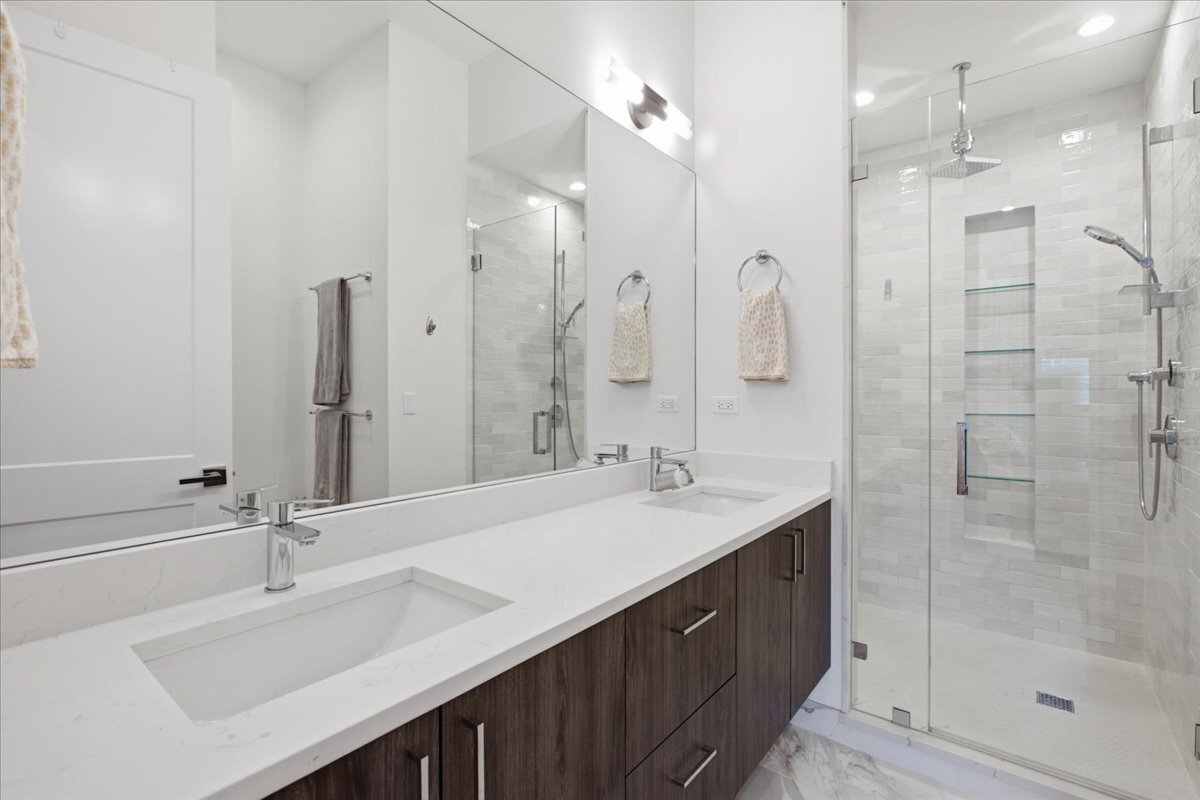 1107 N Paulina Street Unit: 3