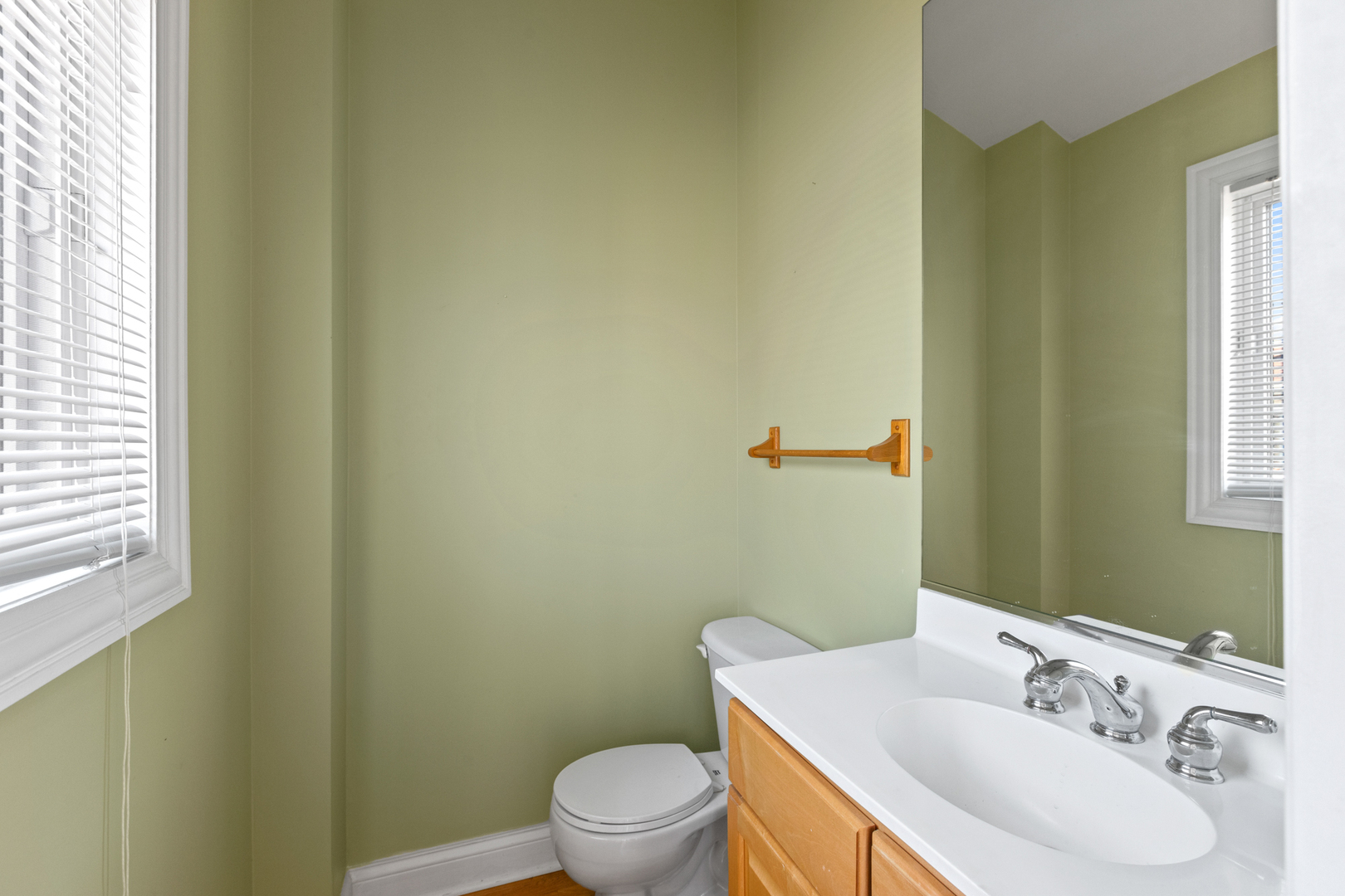1350 W Byron Street Unit: 3