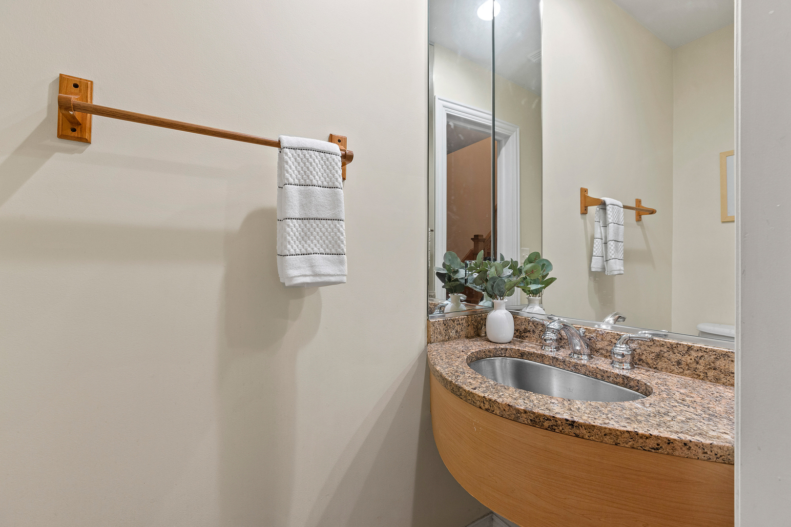 1350 W Byron Street Unit: 3