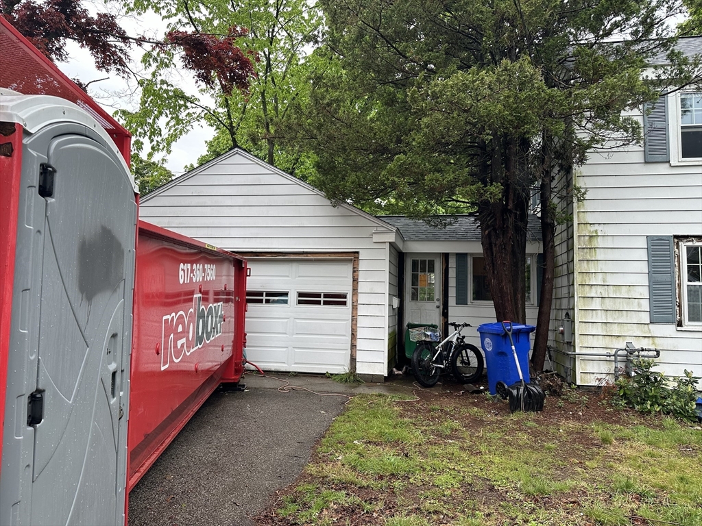 5 Morseland Ave