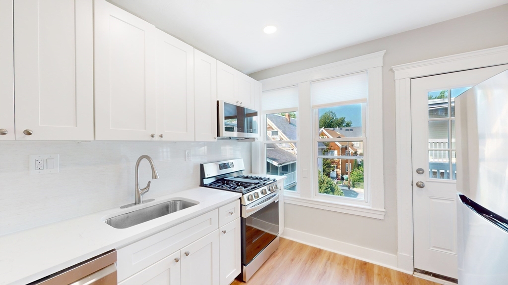 21 Magnus Ave # 2